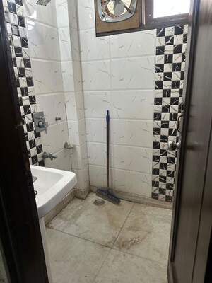 Bathroom in 3 BHK Builder Floor at Naraina – for Rent
