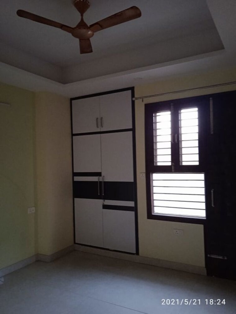 Room, sector 14 2 Bedroom 1489 Sq.Ft. Independent House In Sector 14 Gurgaon 10578584