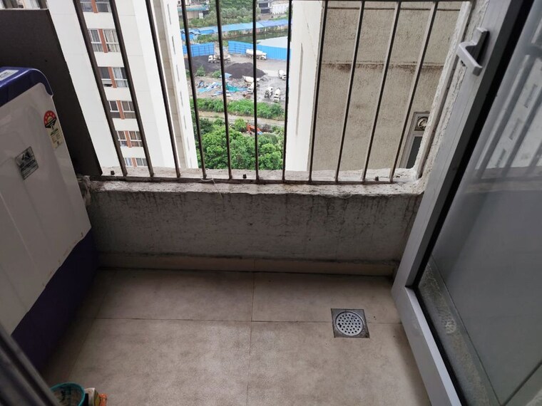 Balcony, piramal-vaikunth 2 Bedroom 708 Sq.Ft. Apartment In Balkum Pada Thane 10578616