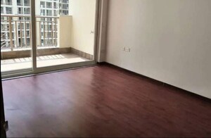 Room in 3 BHK Apartment at Ambala Highway – for Rent