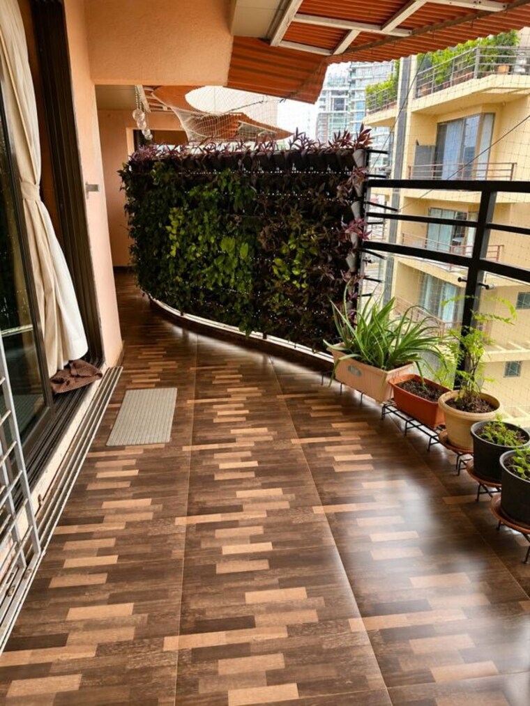 Balcony, khar west 3 Bedroom 1100 Sq.Ft. Apartment In Khar West Mumbai 10578669