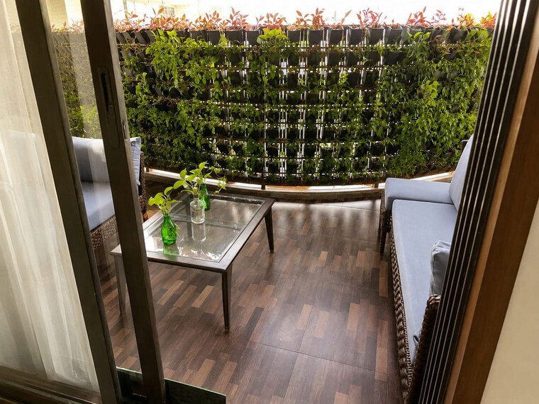 Balcony, khar west 3 Bedroom 1100 Sq.Ft. Apartment In Khar West Mumbai 10578669