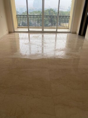 Room in 4 BHK Apartment at Kailash Nath The Kings Reserve, Gamma Ii Greater Noida – for Sale