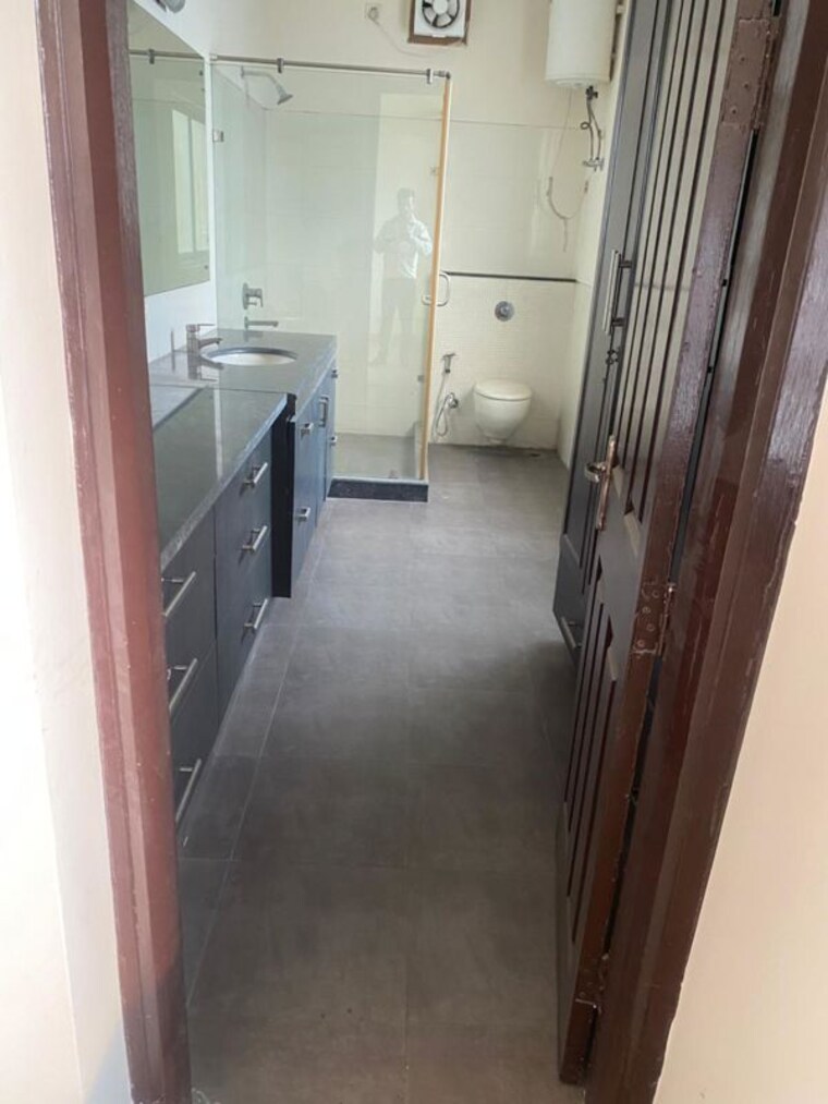 Balcony, kailash-nath-the-kings-reserve 4 Bedroom 4205 Sq.Ft. Apartment In Gamma Ii Greater Noida Greater Noida 10578413