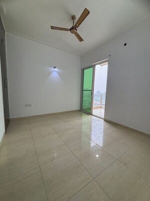 Room in 3 BHK Apartment at Gaur Saundaryam, Tech Zone 4 Greater Noida – for Sale