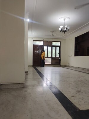 Parking in 2 BHK Builder Floor at East Of Kailash – for Rent