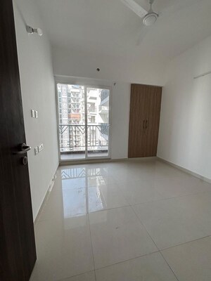 2.5 BHK Apartment For Sale in Arihant Amber, Sector 1 Greater Noida