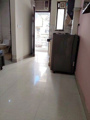 Room in 1 RK Builder Floor at Dlf City Phase 3 – for Rent