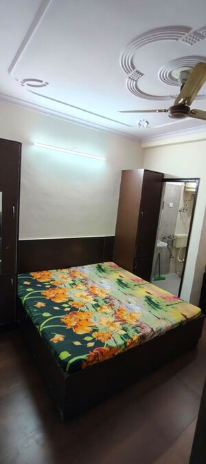 Bedroom in 1 RK Builder Floor at Dlf City Phase 3 – for Rent