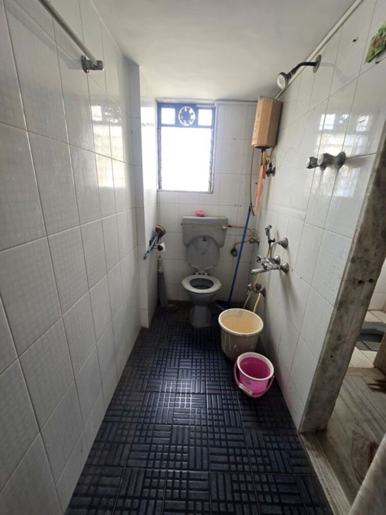 Bathroom, pawanputra-chs 2 Bedroom 600 Sq.Ft. Apartment In Kandivali West Mumbai 10578733