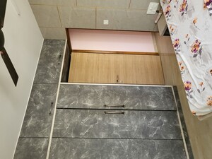 Furnished Amenities in 3 BHK Apartment at Chembur Colony – for Rent
