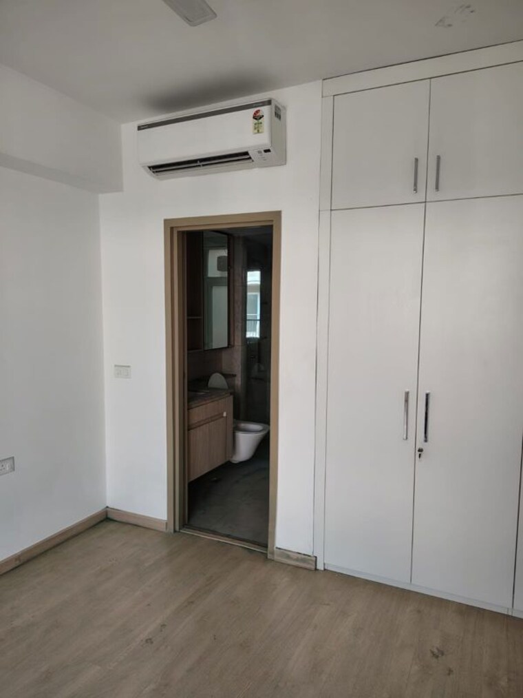 Room, dlf-gardencity-enclave 3 Bedroom 1620 Sq.Ft. Apartment In Sector 93 Gurgaon 10578714