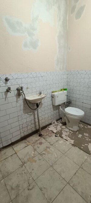 Bathroom in 2 BHK Independent House at Rohini Sector 8 – for Rent