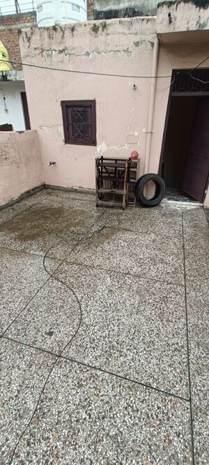 Parking in 2 BHK Independent House at Rohini Sector 8 – for Rent