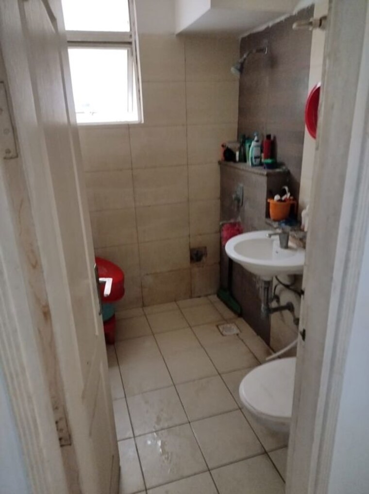 Bathroom, stellar-jeevan 2.5 Bedroom 1027 Sq.Ft. Apartment In Sector 1 Greater Noida Greater Noida 10578758