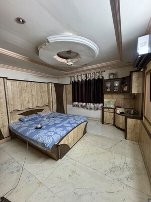 Bedroom in 3 BHK Independent House at Chaitanya Puri – for Rent