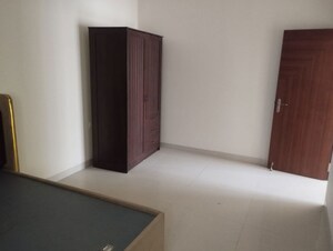 Room in 2 BHK Apartment at My Home Sayuk, Tellapur – for Rent