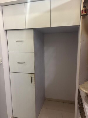 Furnished Amenities in 2 BHK Apartment at Lodha Amara, Kolshet Road – for Sale