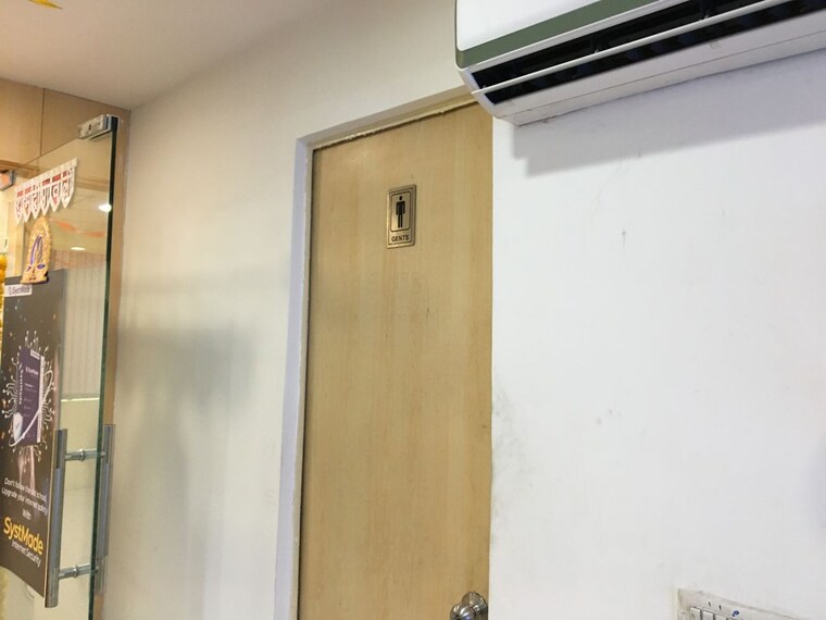 undefined, sector 63 Commercial Office Space in IT/SEZ 2800 Sq.Ft. In Sector 63 Noida 10578839