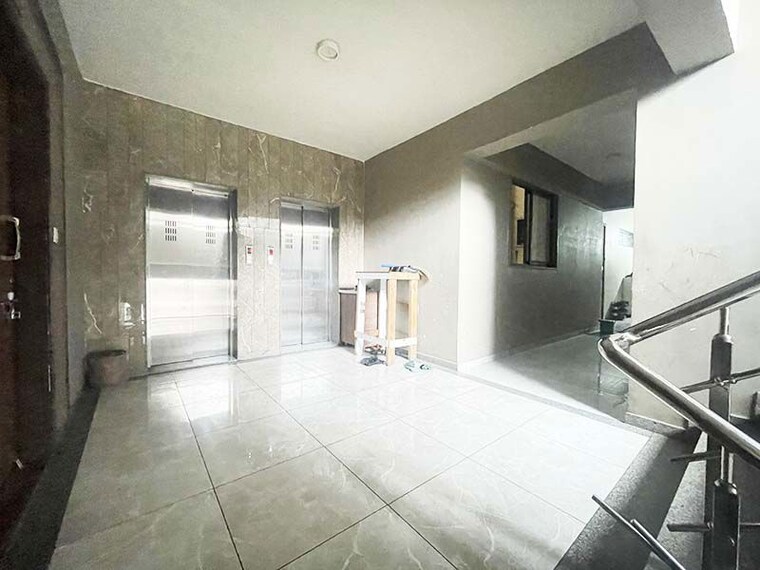 Room, nikol 2 Bedroom 128 Sq.Yd. Apartment In Nikol Ahmedabad 10578855