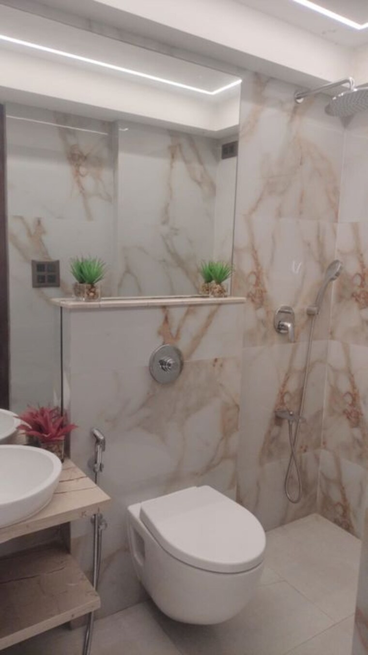 Bathroom, vkg-park-estate 2 Bedroom 801 Sq.Ft. Apartment In Vile Parle East Mumbai 10578817