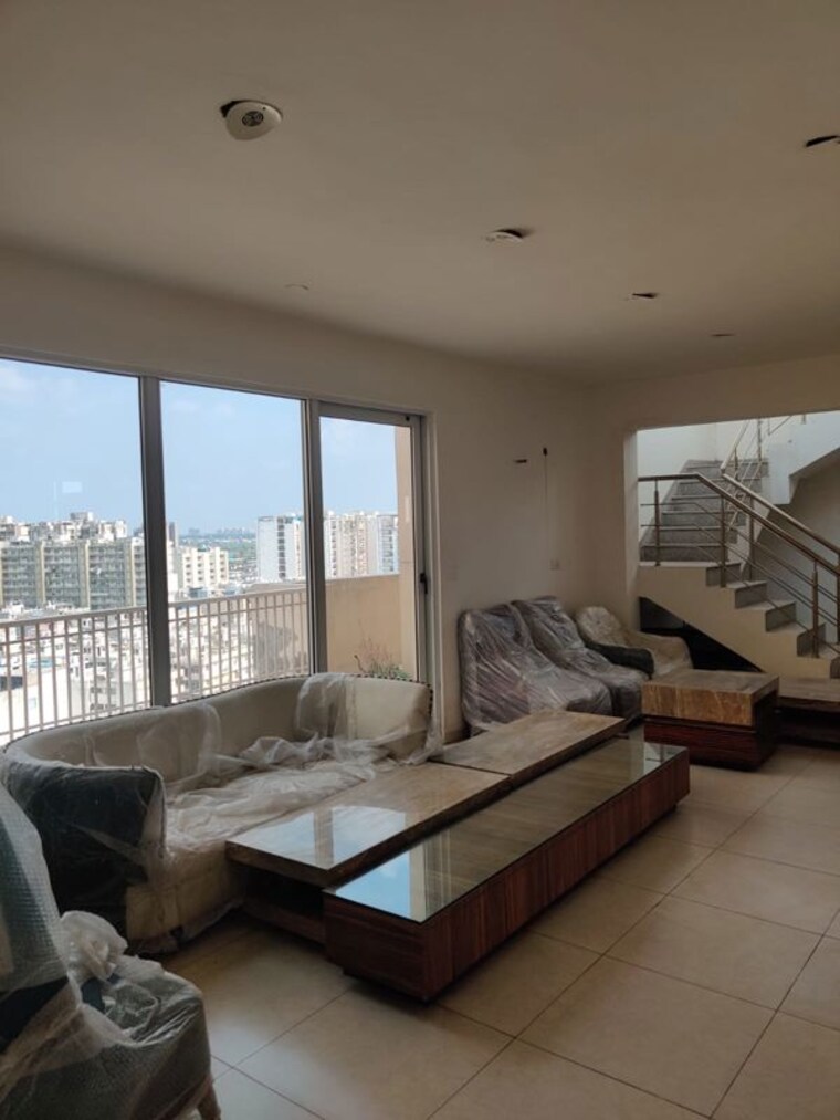 Living Room, lohgarh 4 Bedroom 2350 Sq.Ft. Penthouse In Lohgarh Zirakpur 10578845