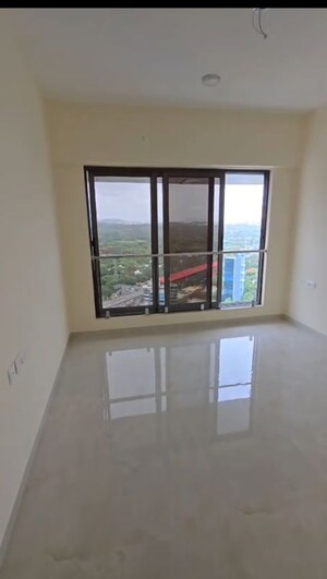 Room in 2 BHK Apartment at IM Applaud 38, Goregaon East – for Sale