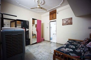 Bedroom in 4 BHK Independent House at Ghodasar – for Sale