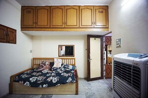 Bedroom in 4 BHK Independent House at Ghodasar – for Sale