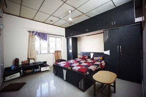 Team Area in 4 BHK Independent House at Ghodasar – for Sale
