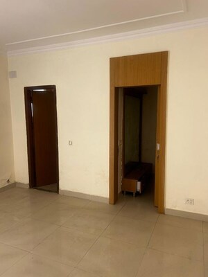 Room in 2 BHK Apartment at Baltana – for Rent