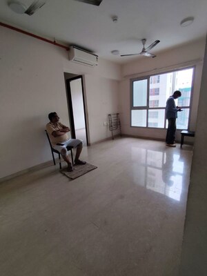 Room in 2 BHK Apartment at Piramal Vaikunth, Balkum Pada – for Rent