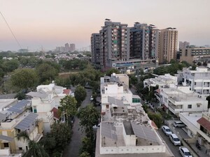 Master Plan in 3 BHK Apartment at Mani Nagar – for Sale