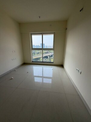 Room in 2 BHK Apartment at Sheth Avante, Kanjurmarg West – for Rent