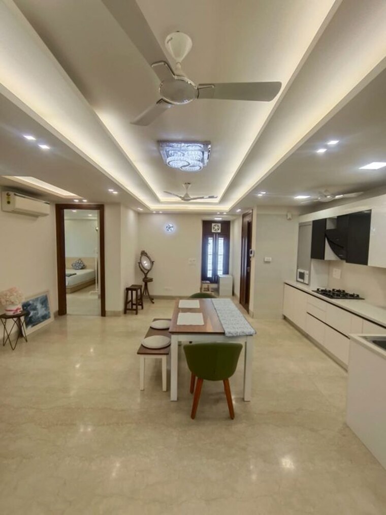 Living Room, green park 2 Bedroom 175 Sq.Yd. Builder Floor In Green Park Delhi 10578906