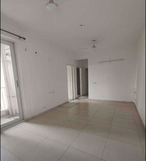 Room in 3 BHK Apartment at Ambala Highway – for Rent