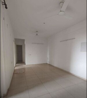 Room in 3 BHK Apartment at Ambala Highway – for Rent