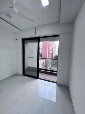 Room in 2 BHK Apartment at Lotus Sky Garden, Malad West – for Sale