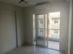 3 BHK + Study Room,Extra Room Apartment For Sale in Signature Global City
