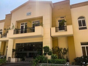 3.5 BHK Apartment – Exterior View View at Emaar Emerald Floors Premier, Sector 65 - for Rent