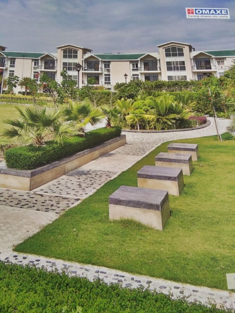 Garden, omaxe-silver-birch 3 Bedroom 1641 Sq.Ft. Builder Floor In North Mullanpur Chandigarh 10578938
