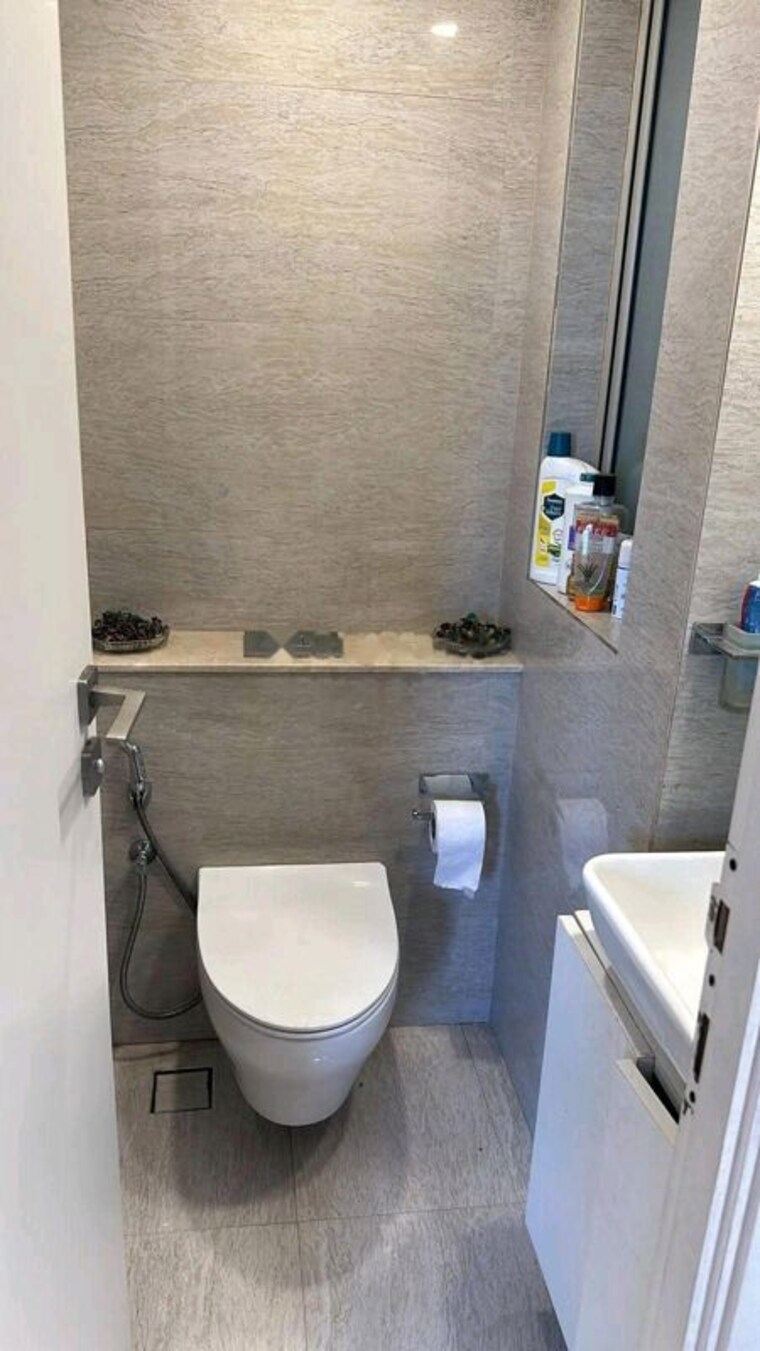 Bathroom, hiranandani-highland 1 Bedroom 493 Sq.Ft. Apartment In Powai Mumbai 10578951