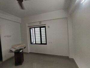 Room in 3 BHK Apartment at Miyapur – for Rent