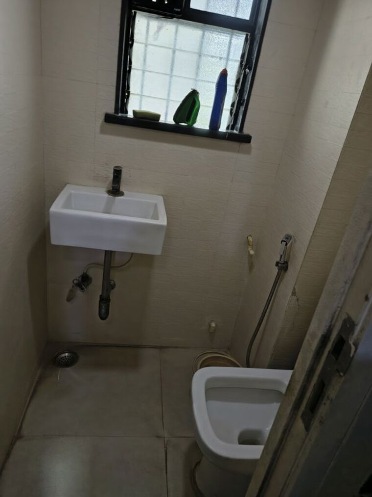 Bathroom, orbit-industrial-estate Commercial Office Space 380 Sq.Ft. In Malad West Mumbai 10578950