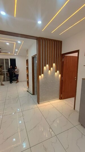 Room in 3 BHK Apartment at Trendsquares Ambience, Thanisandra Main Road – for Rent