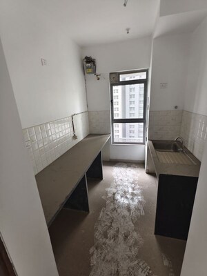 Room in 1 BHK Apartment at Lodha Crown Kolshet, Kolshet Road – for Sale