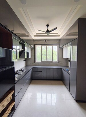 Kitchen in 3 BHK Builder Floor at Sector 52 – for Rent