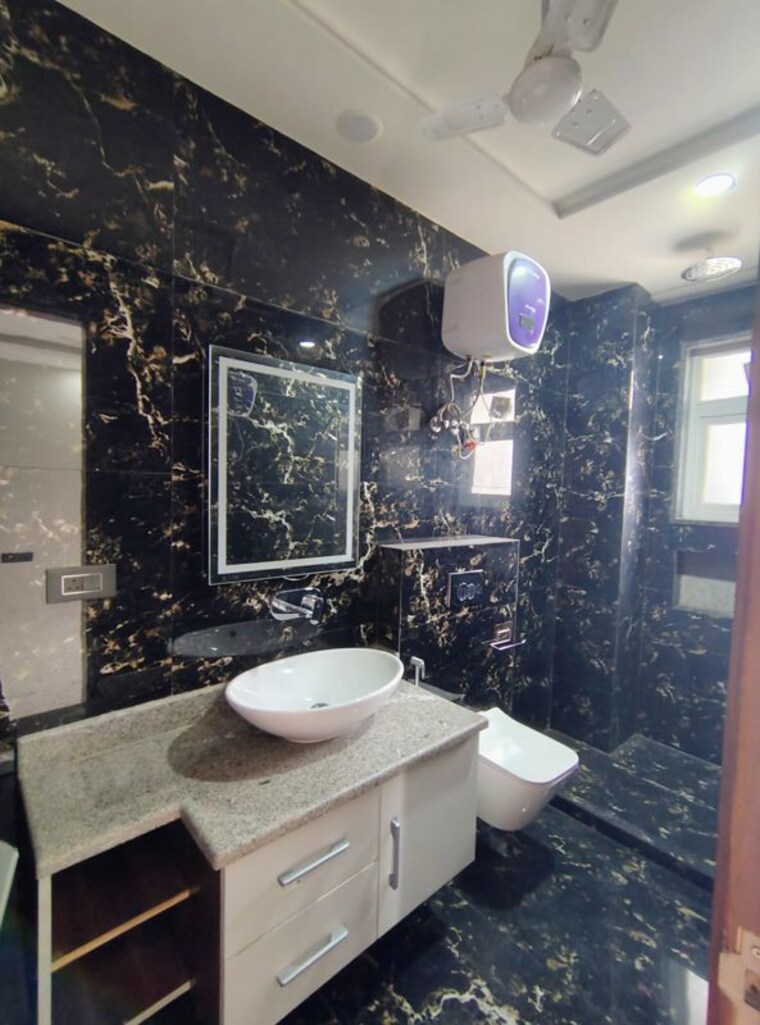 Team Area, sector 52 3 Bedroom 2200 Sq.Ft. Builder Floor In Sector 52 Gurgaon 10578945
