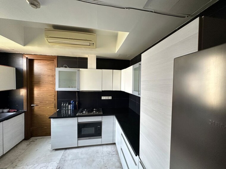Kitchen, m3m-golf-estate 4 Bedroom 4000 Sq.Ft. Apartment In Sector 65 Gurgaon 10578954