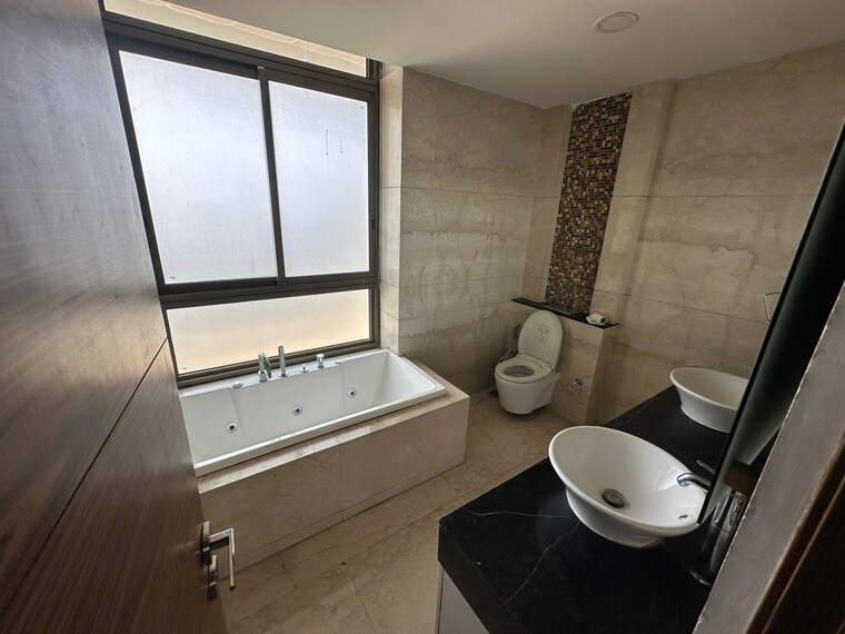 Team Area, m3m-golf-estate 4 Bedroom 4000 Sq.Ft. Apartment In Sector 65 Gurgaon 10578954